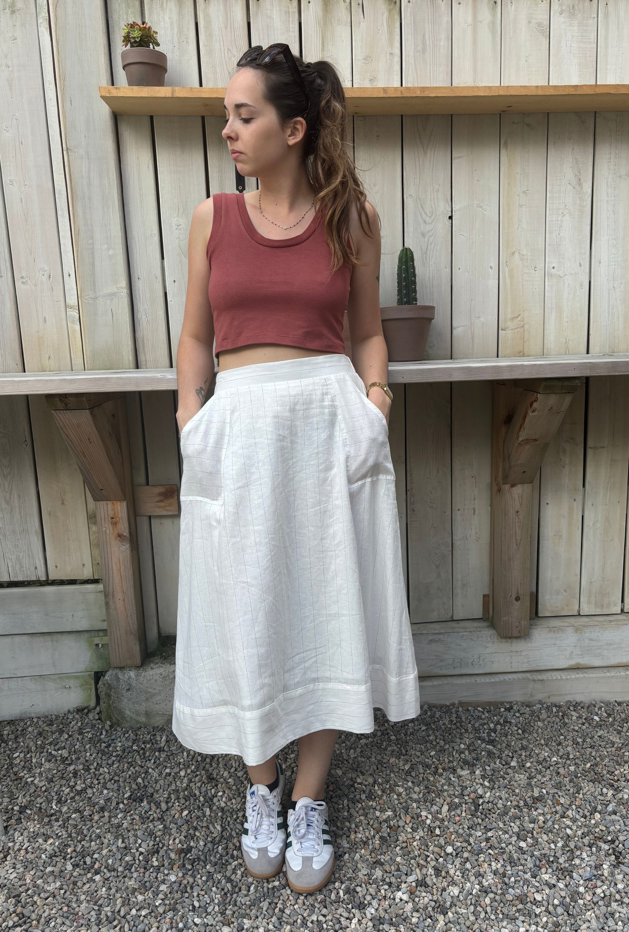 Talina Long linen skirt with pockets